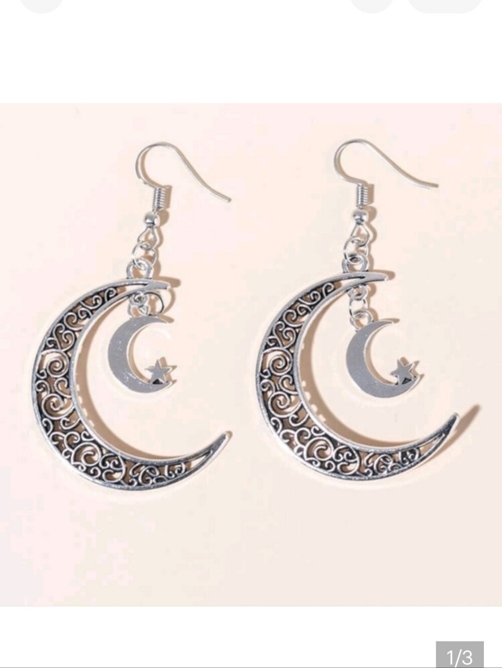 ✨3 FOR $28✨🆕️✨️🌜MOON & STAR LASER CUT EARRINGS - SILVERTONE🌛✨️